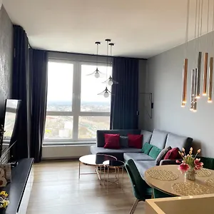 https://praga-high-class-apartment.warsawhotelspoland.com