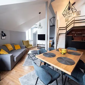 https://old-town-apartment-morsztynowska.krakowhotelspoland.com